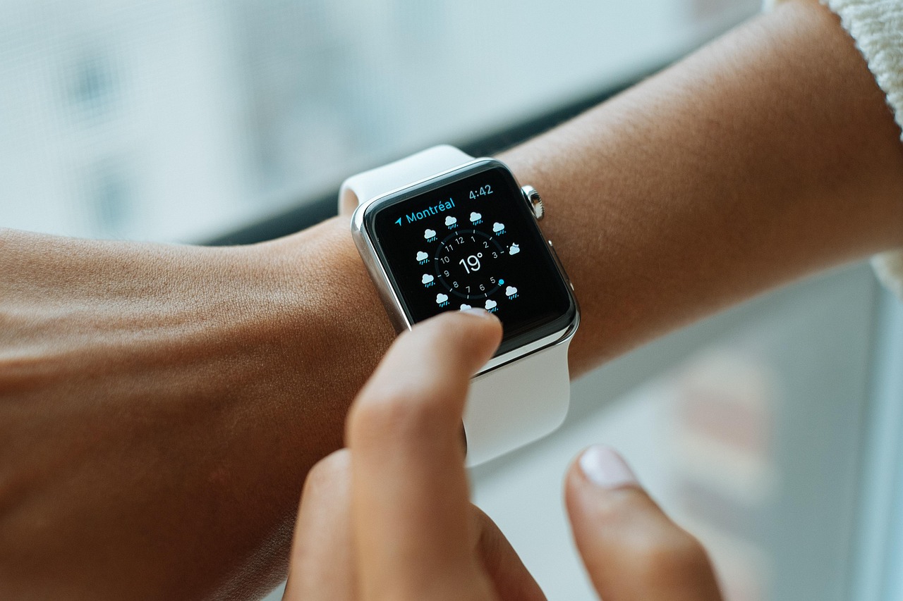wie wearables 2025 unseren Alltag und die Gesundheit verändern